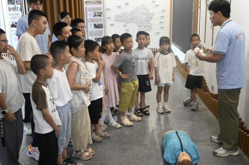 大发娱乐
:科普水知识和防溺水知识 守护童心成长 大发娱乐
:科普水知识和防溺水知识 守护童心成长