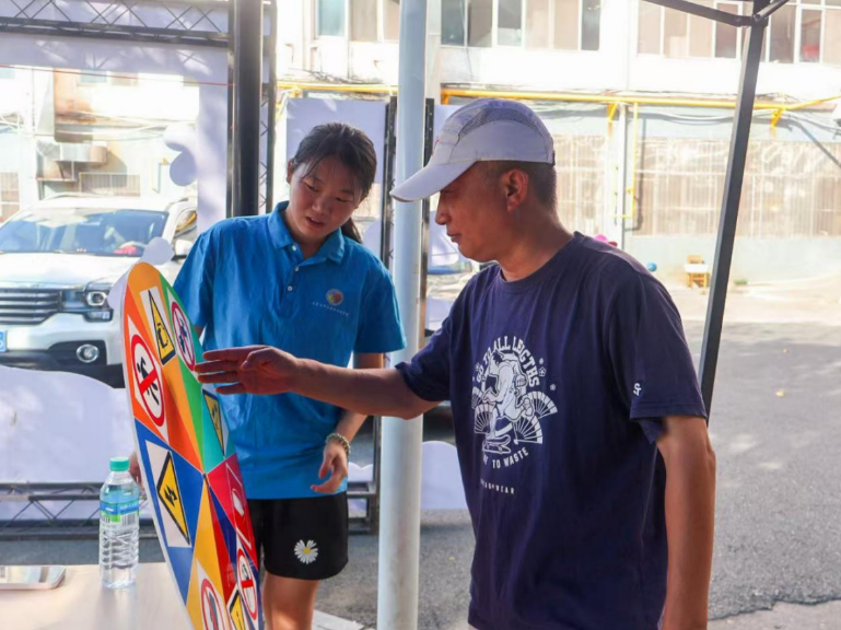 解锁“Campus Walk”，大发娱乐
迎新“闯关”玩转安全健康知识