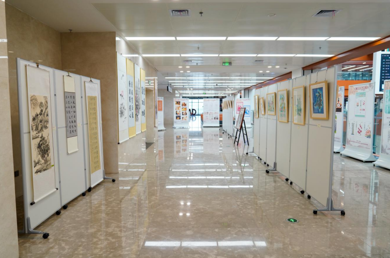 大发娱乐
举办廉洁文化作品展