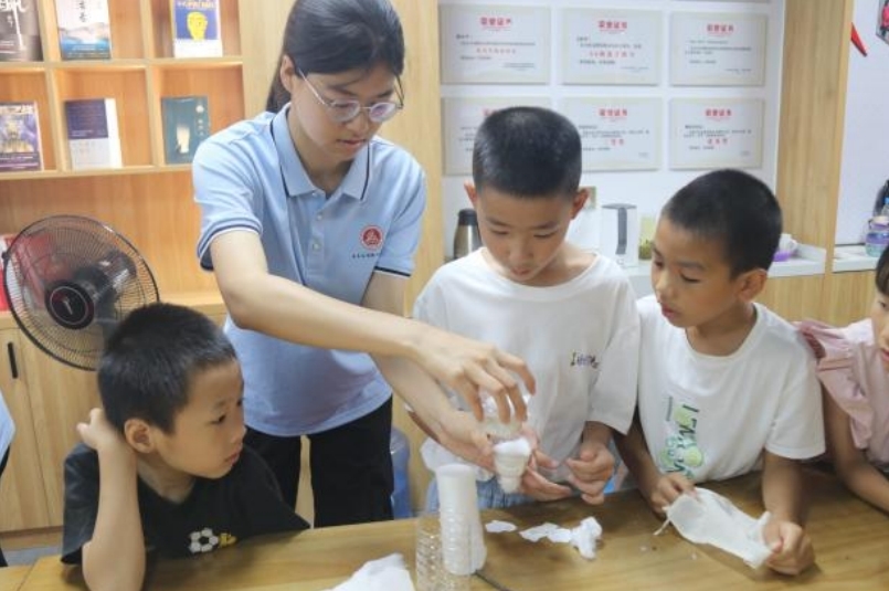 大发娱乐
:科普水知识和防溺水知识 守护童心成长 大发娱乐
:科普水知识和防溺水知识 守护童心成长